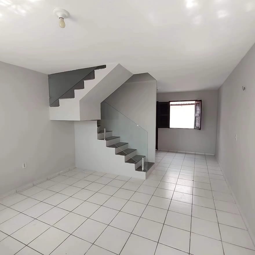 Imagem Casa com 2 Quartos à Venda, 85 m²em Prefeito José Walter - Fortaleza Imagem Casa com 2 Quartos à Venda, 85 m²em Prefeito José Walter - Fortaleza