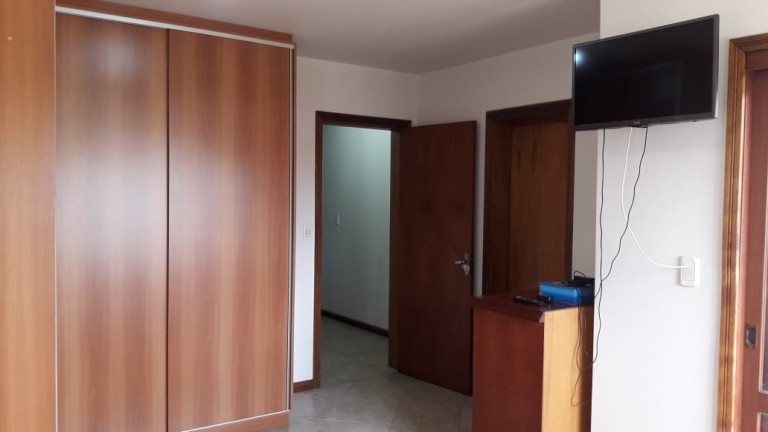 Sobrado com 3 Quartos à Venda,  em Estância Velha - Canoas