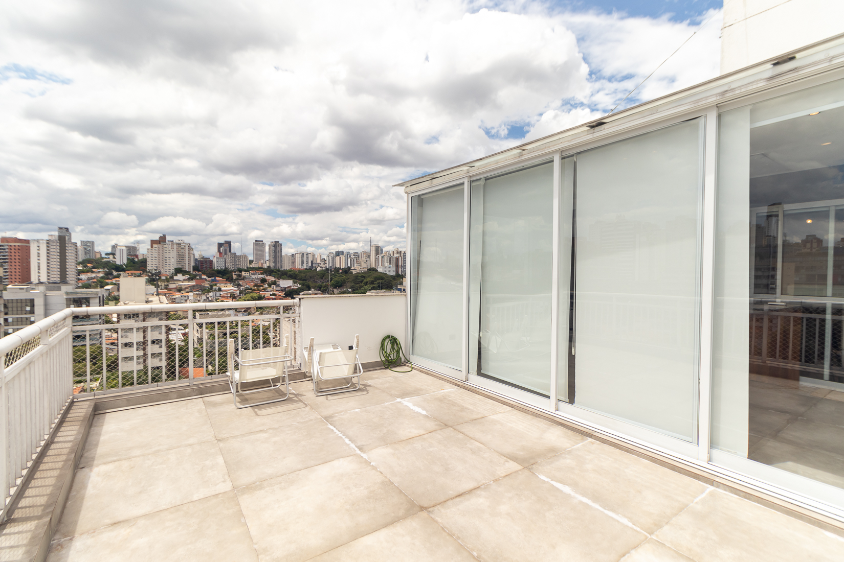 Imagem Cobertura com 1 Quarto à Venda ou Locação, 120 m² em Pinheiros - São Paulo Imagem Cobertura com 1 Quarto à Venda ou Locação, 120 m² em Pinheiros - São Paulo