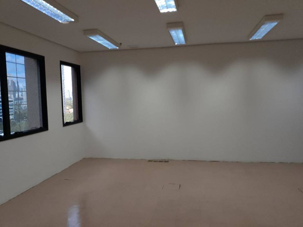 Imagem Sala Comercial para Alugar, 74 m² em Vila Olímpia - São Paulo