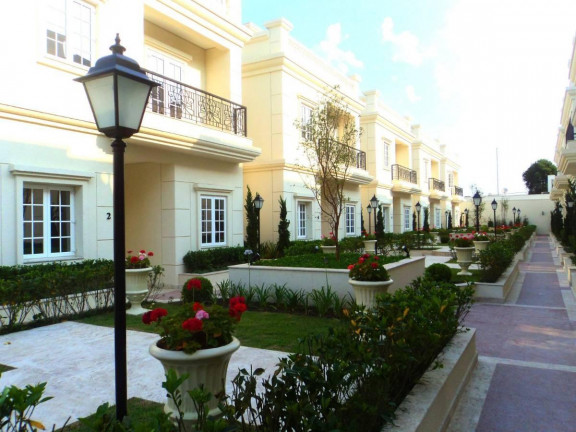 Imagem Casa de Condomínio com 4 Quartos à Venda, 471 m² em Vila Oliveira - Mogi das Cruzes