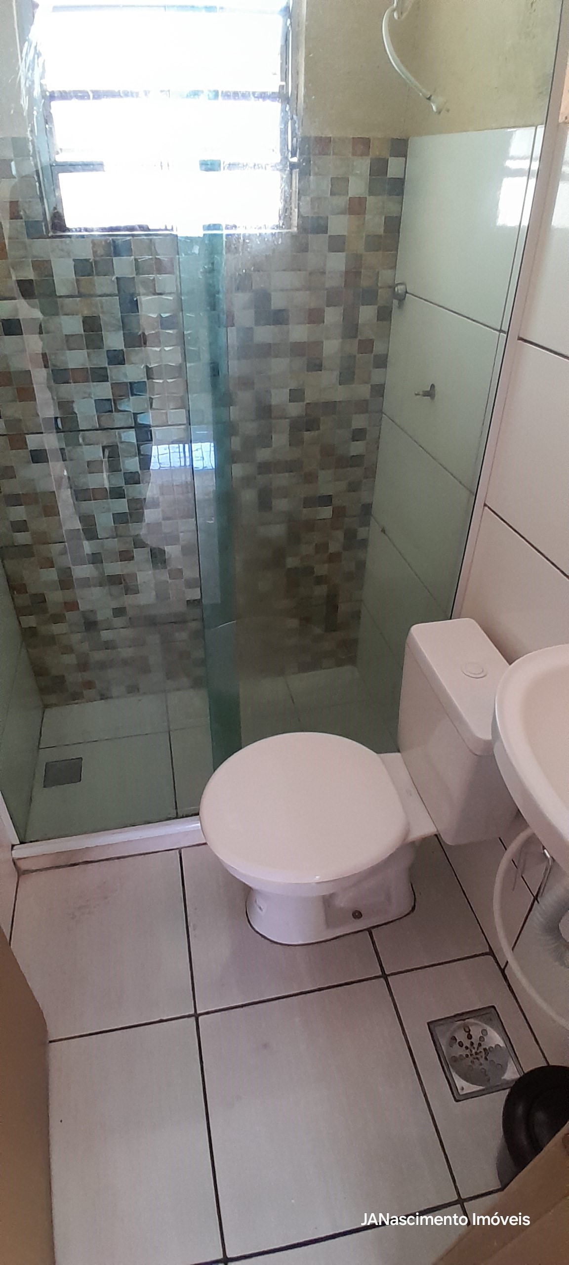 Imagem Casa com 2 Quartos para Alugar, 80 m² em Bangu - Rio de Janeiro
