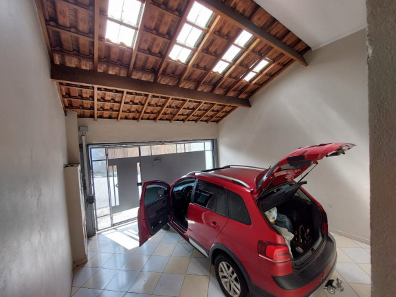 Casa com 3 Quartos à Venda, 208 m² em Canhema - Diadema