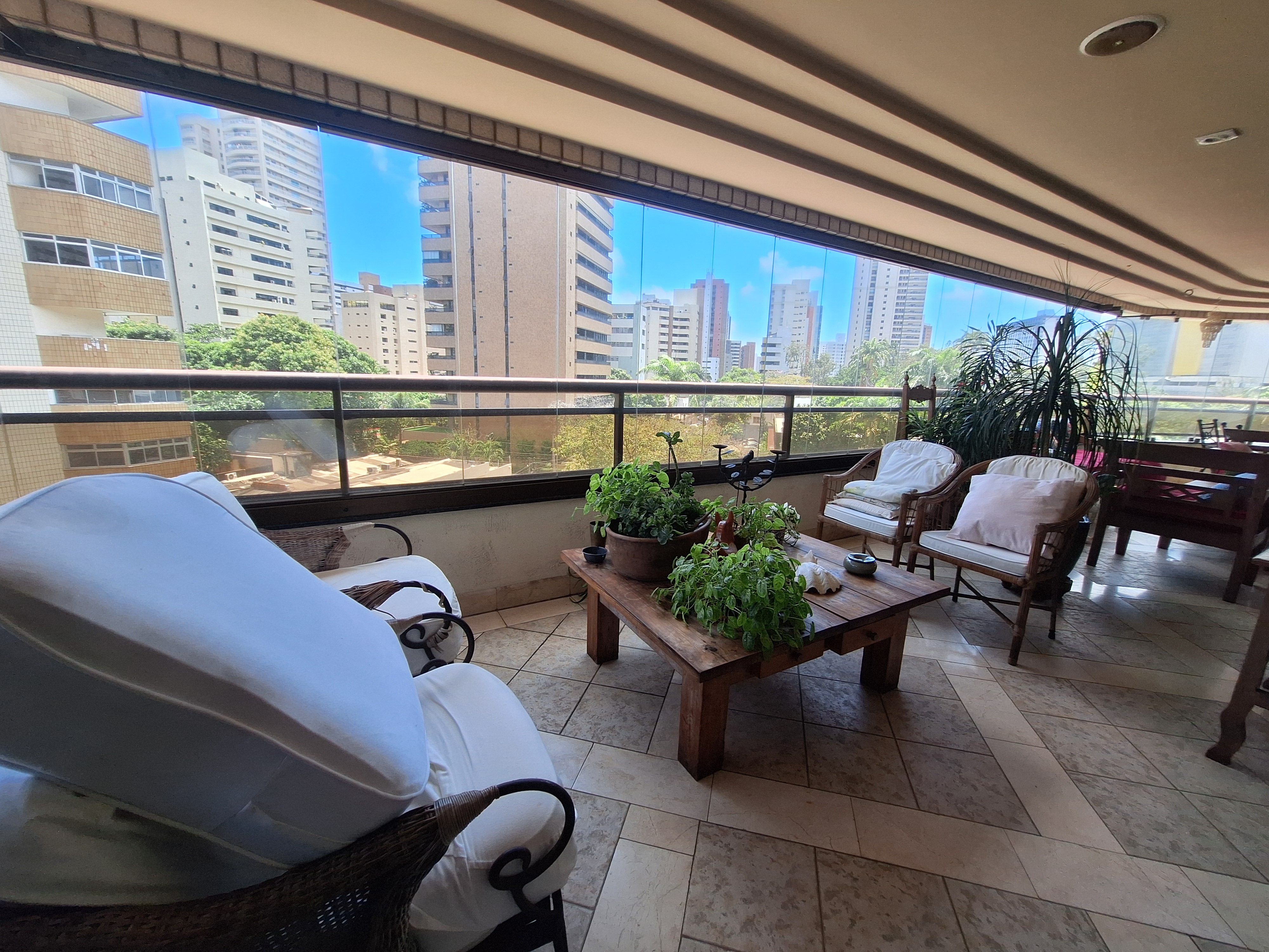 Imagem Apartamento com 4 Quartos à Venda, 267 m²em Meireles - Fortaleza