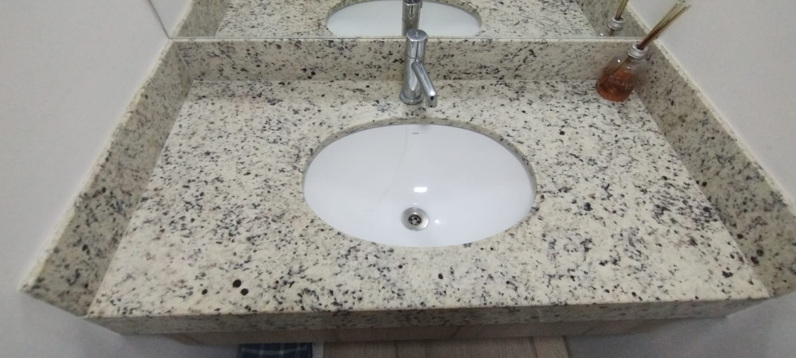 Imagem Apartamento com 1 Quarto à Venda, 72 m² em Do Turista - Caldas Novas