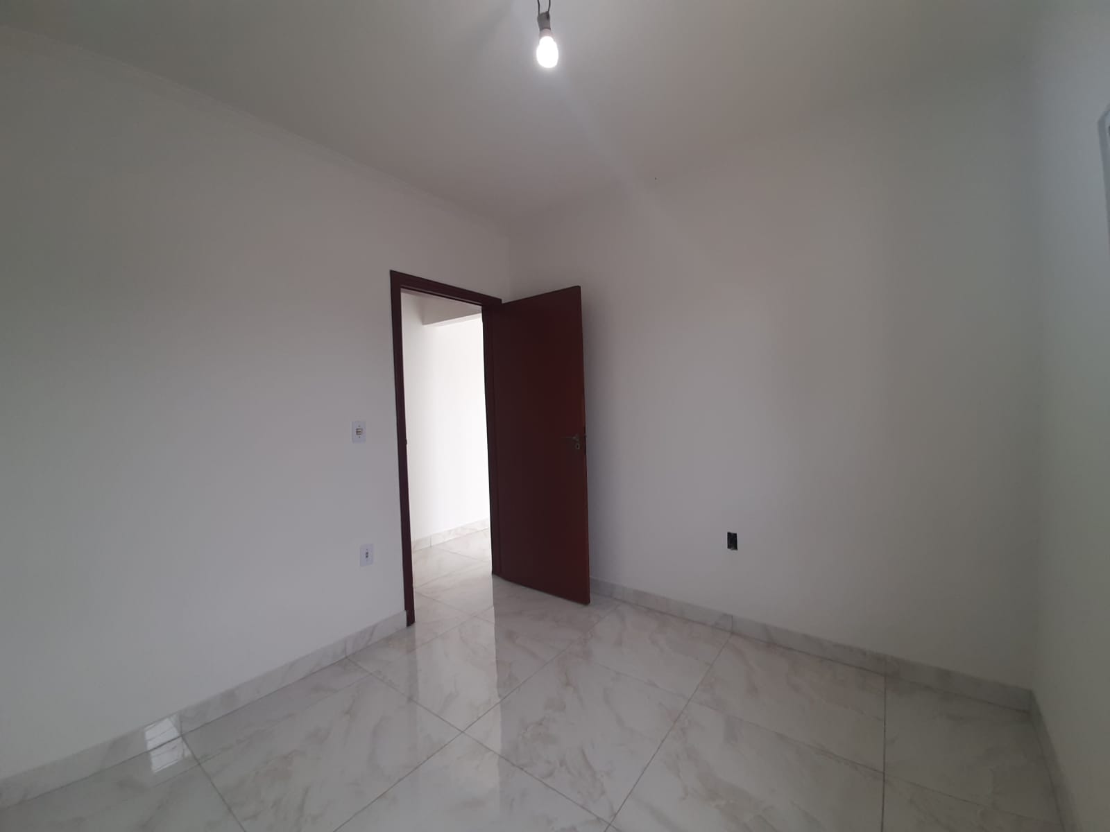 Imagem Casa com 2 Quartos à Venda, 113 m²em Jardim Residencial Guimarães - Limeira Imagem Casa com 2 Quartos à Venda, 113 m²em Jardim Residencial Guimarães - Limeira