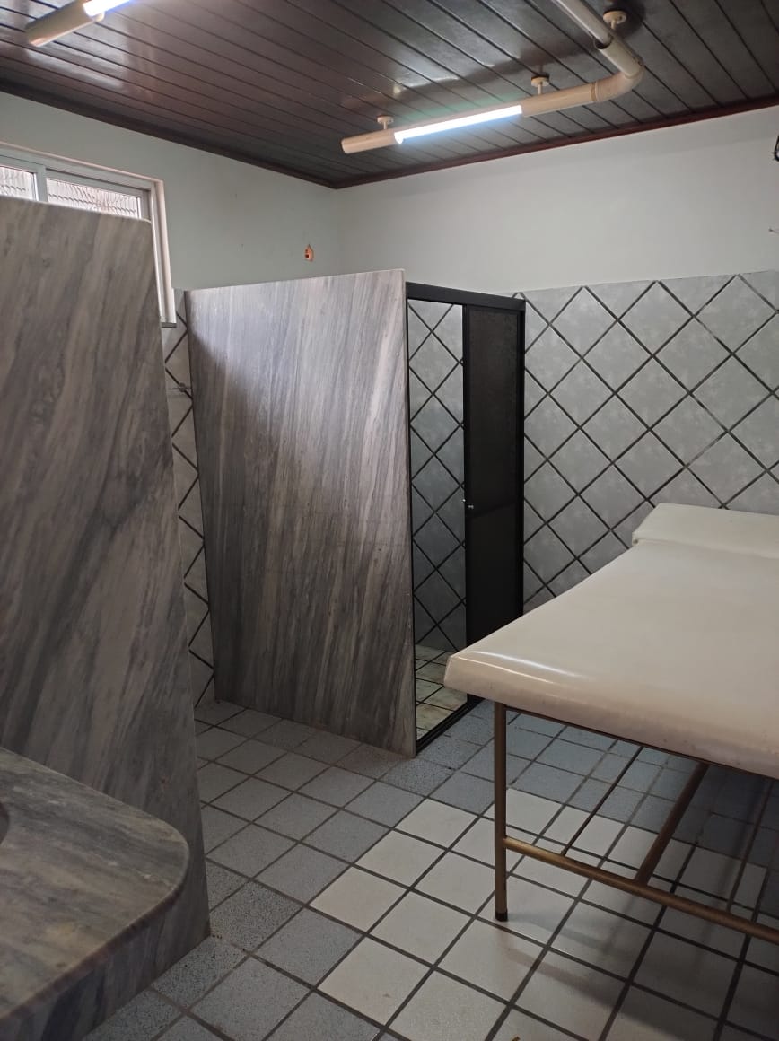 Imagem Casa com 4 Quartos para Alugar, 1 m²em Marco - Belém Imagem Casa com 4 Quartos para Alugar, 1 m²em Marco - Belém