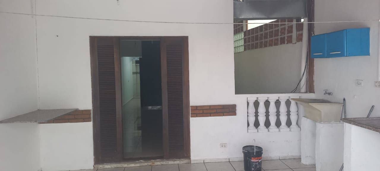 Imagem Sobrado com 2 Quartos à Venda ou Locação, 120 m²em Parque Monte Alegre - Taboão da Serra