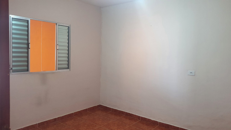 Imagem Casa com 3 Quartos à Venda, em Parque Industrial Cumbica - Guarulhos Imagem Casa com 3 Quartos à Venda, em Parque Industrial Cumbica - Guarulhos