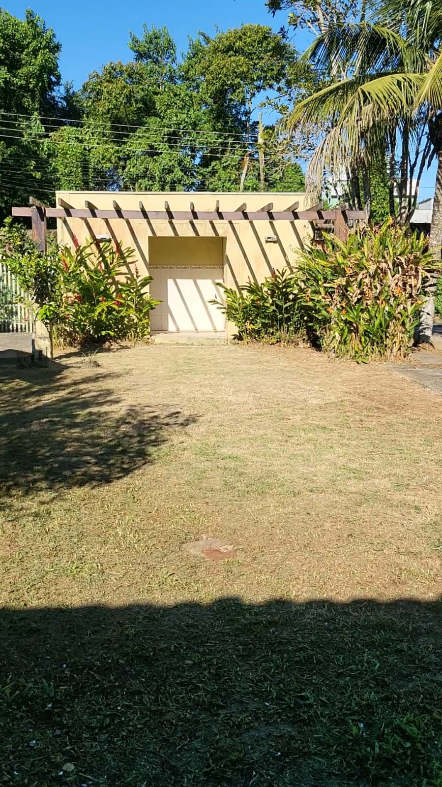 Imagem Casa com 1 Quarto à Venda ou Locação, 100 m²em Perequê Açu - Ubatuba Imagem Casa com 1 Quarto à Venda ou Locação, 100 m²em Perequê Açu - Ubatuba