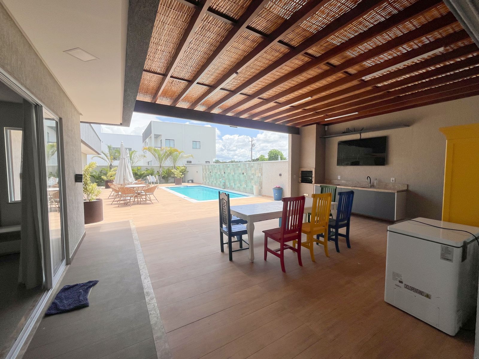 Imagem Casa de Condomínio com 4 Quartos à Venda, 398 m² em Vale do Landirana (Abrantes) - Camaçari Imagem Casa de Condomínio com 4 Quartos à Venda, 398 m² em Vale do Landirana (Abrantes) - Camaçari