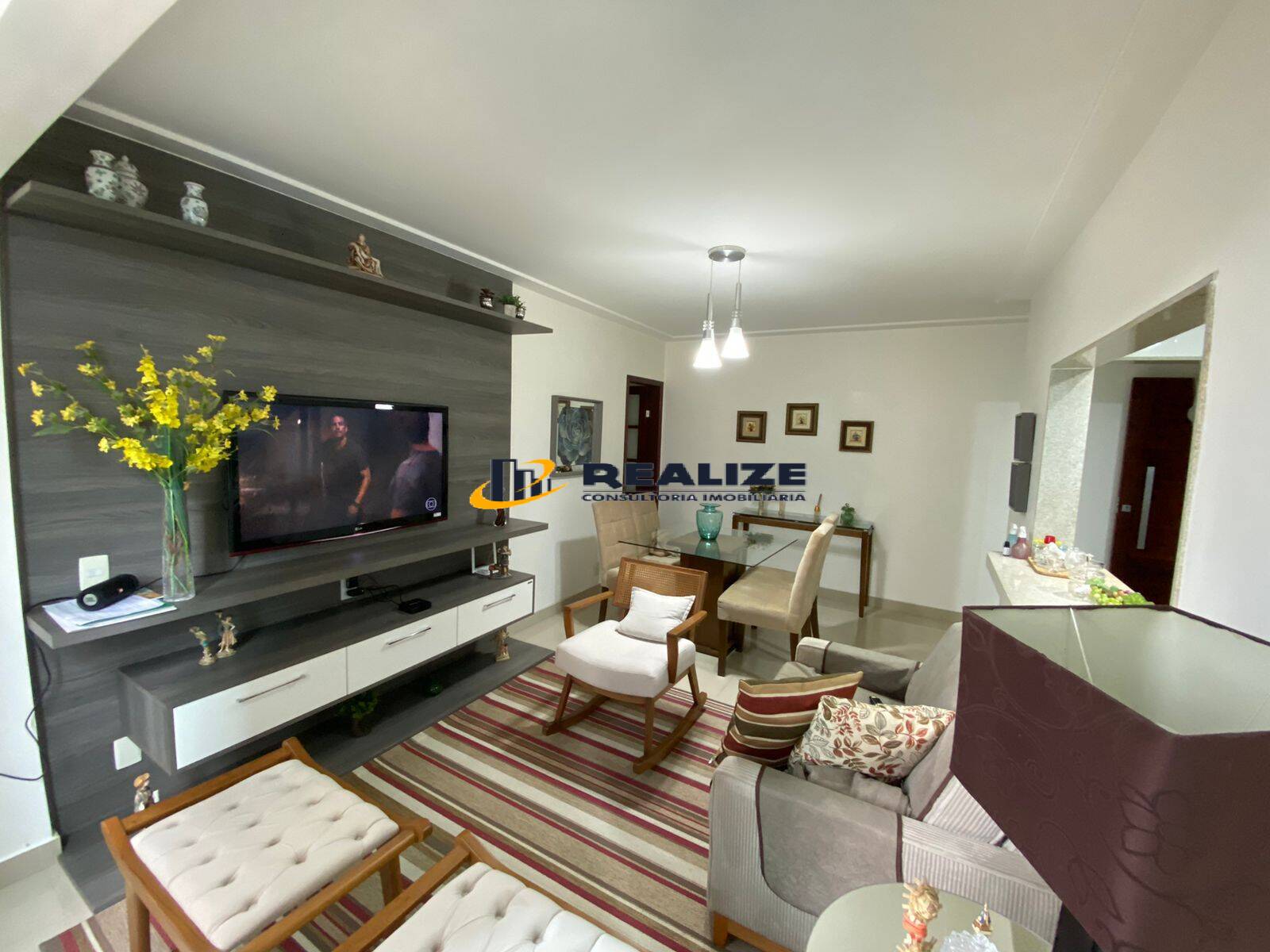 Imagem Apartamento com 2 Quartos à Venda, 55 m²em Centro - Campos dos Goytacazes