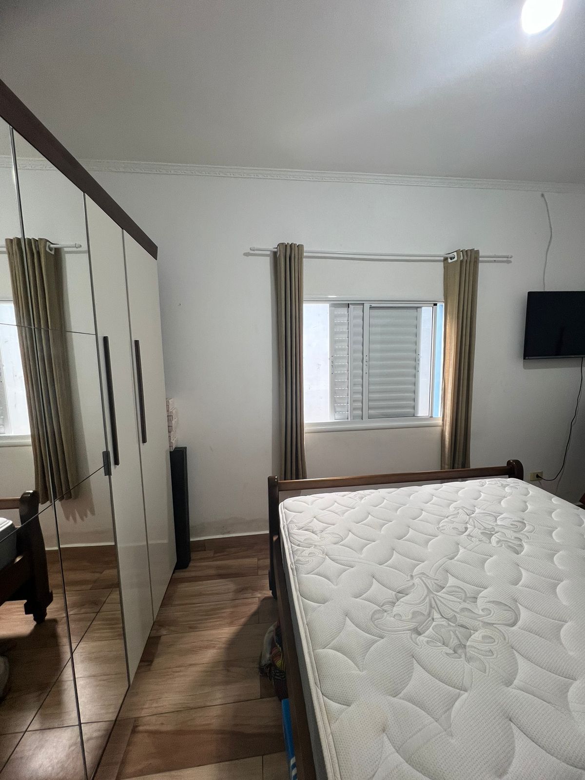 Imagem Casa com 3 Quartos para Alugar, 200 m² em Jardim Alzira - São Paulo
