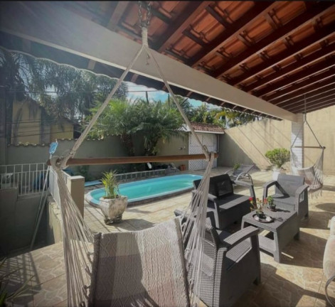 Imagem Casa com 3 Quartos à Venda,  em Vila Diva - Carapicuíba
