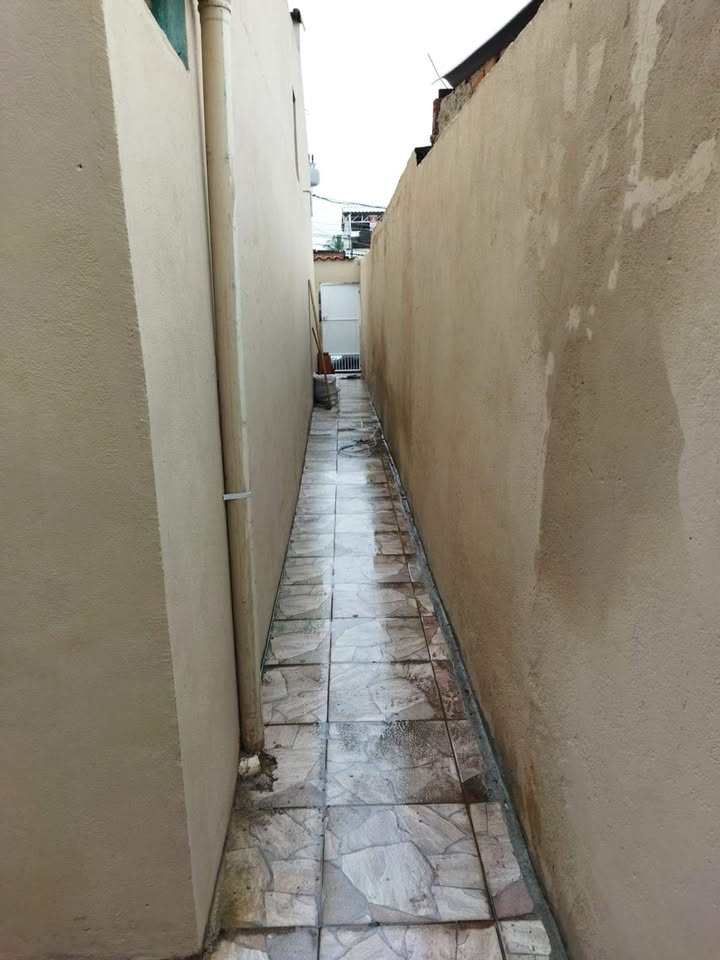 Imagem Imóvel com 2 Quartos à Venda, 120 m² em Bangu - Rio de Janeiro Imagem Imóvel com 2 Quartos à Venda, 120 m² em Bangu - Rio de Janeiro