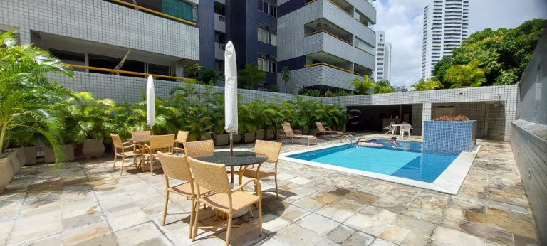 Imagem Apartamento com 3 Quartos à Venda, 136 m² em Graças - Recife