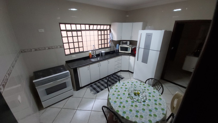 Imagem Casa com 2 Quartos à Venda, em Vila Carlota - Campo Grande Imagem Casa com 2 Quartos à Venda, em Vila Carlota - Campo Grande