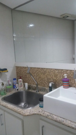 Imagem Apartamento com 2 Quartos à Venda, 65 m² em Copacabana - Rio de Janeiro Imagem Apartamento com 2 Quartos à Venda, 65 m² em Copacabana - Rio de Janeiro
