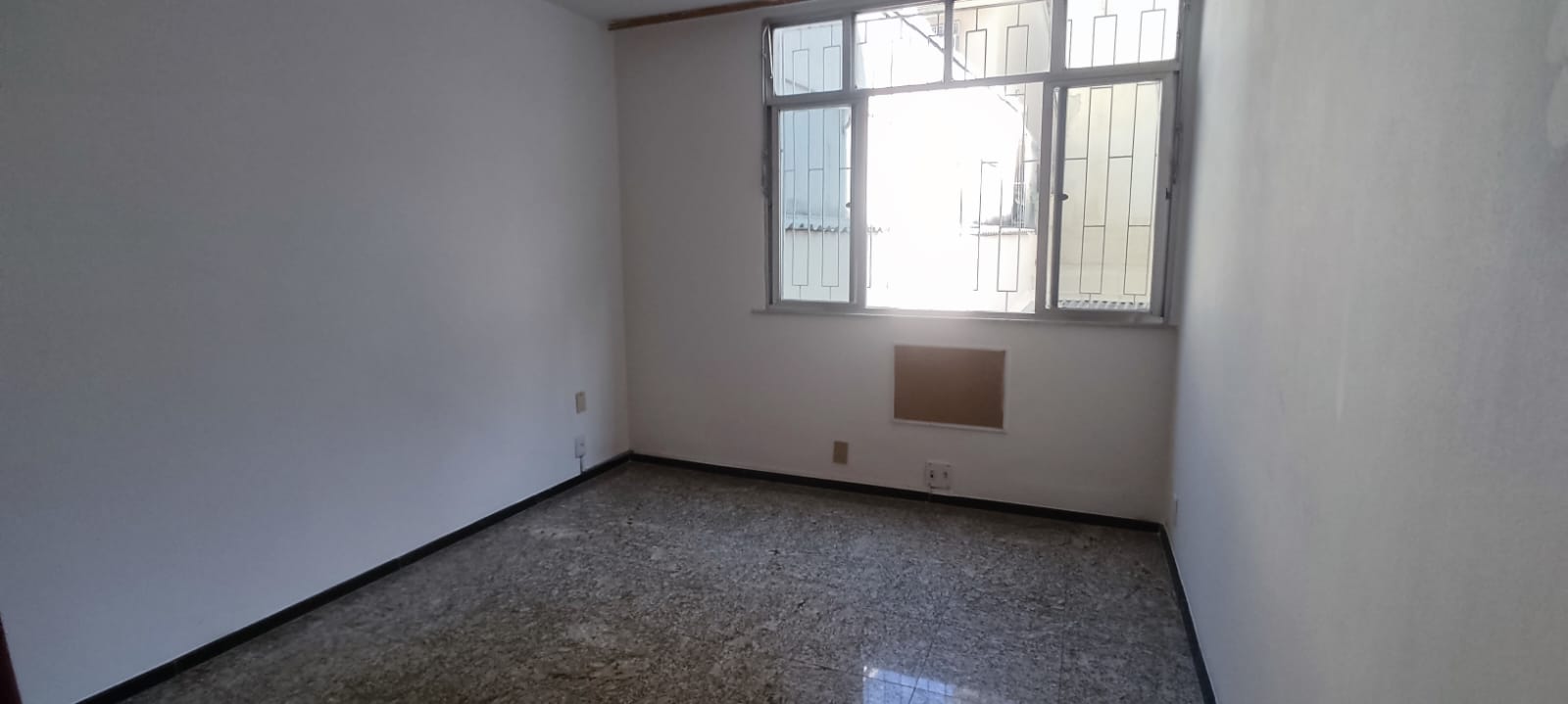 Imagem Apartamento com 2 Quartos à Venda, 77 m²em Icaraí - Niterói