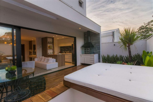 Imagem Casa de Condomínio com 3 Quartos à Venda, 152 m² em Tanquinho - Santana De Parnaíba Imagem Casa de Condomínio com 3 Quartos à Venda, 152 m² em Tanquinho - Santana De Parnaíba