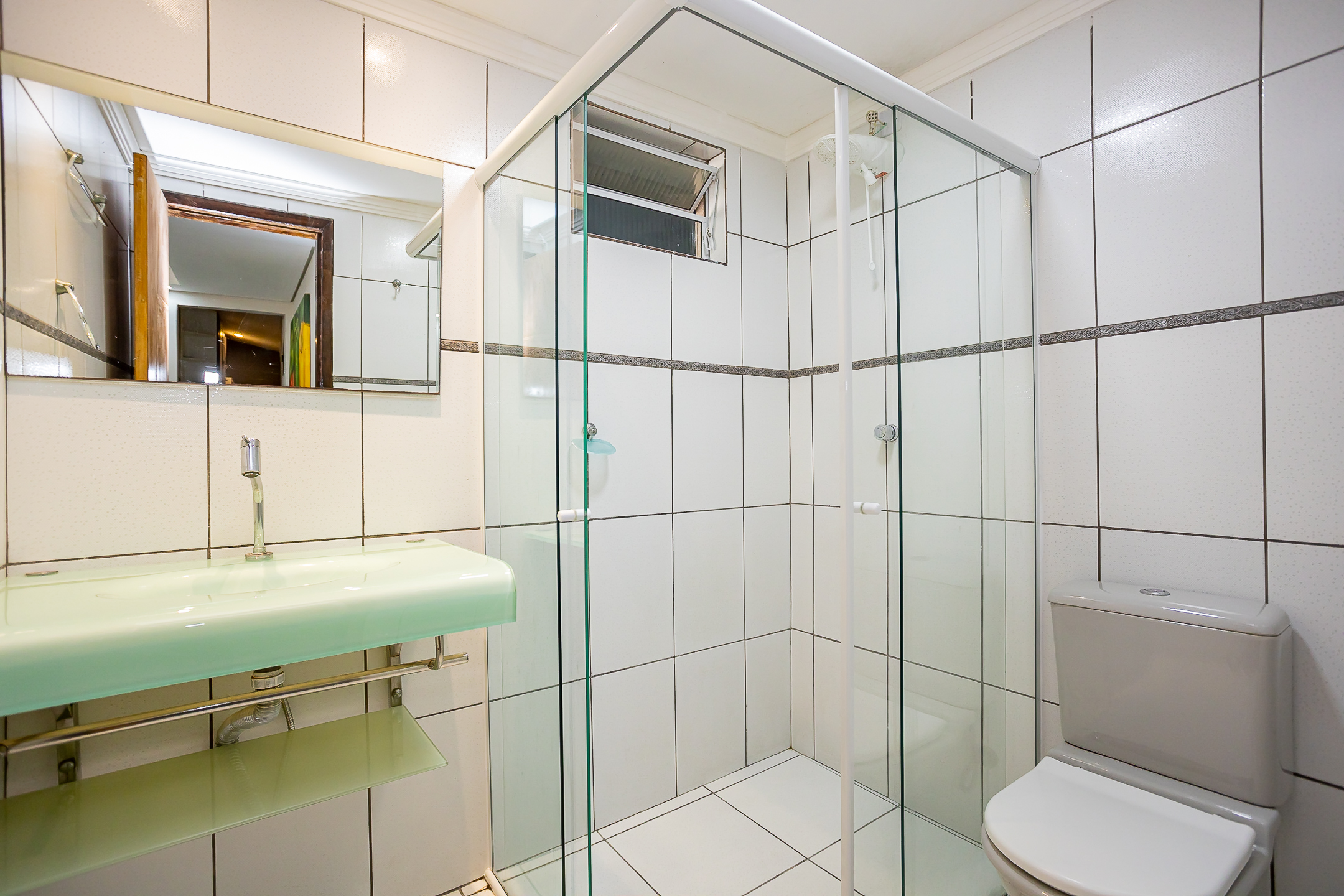 Imagem Casa com 6 Quartos à Venda, 165 m² em Alto Boqueirão - Curitiba Imagem Casa com 6 Quartos à Venda, 165 m² em Alto Boqueirão - Curitiba
