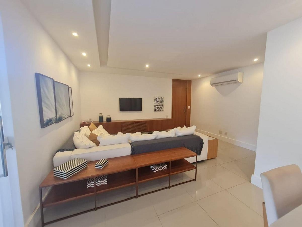 Imagem Apartamento com 4 Quartos à Venda, 263 m²em Camboinhas - Niterói Imagem Apartamento com 4 Quartos à Venda, 263 m²em Camboinhas - Niterói