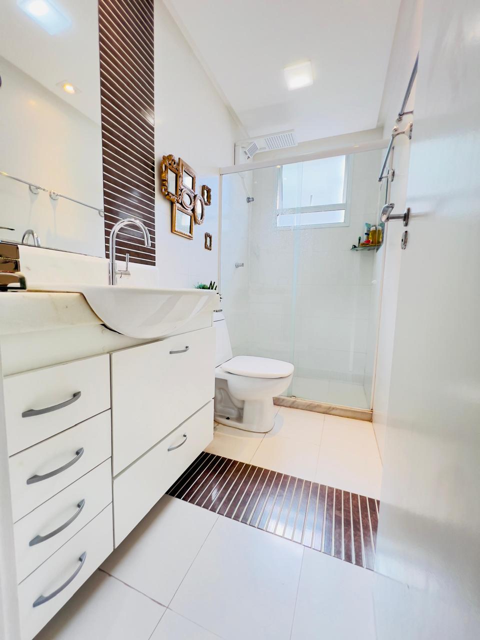 Imagem Apartamento com 4 Quartos à Venda, 160 m²em Praia da Costa - vila Velha Imagem Apartamento com 4 Quartos à Venda, 160 m²em Praia da Costa - vila Velha