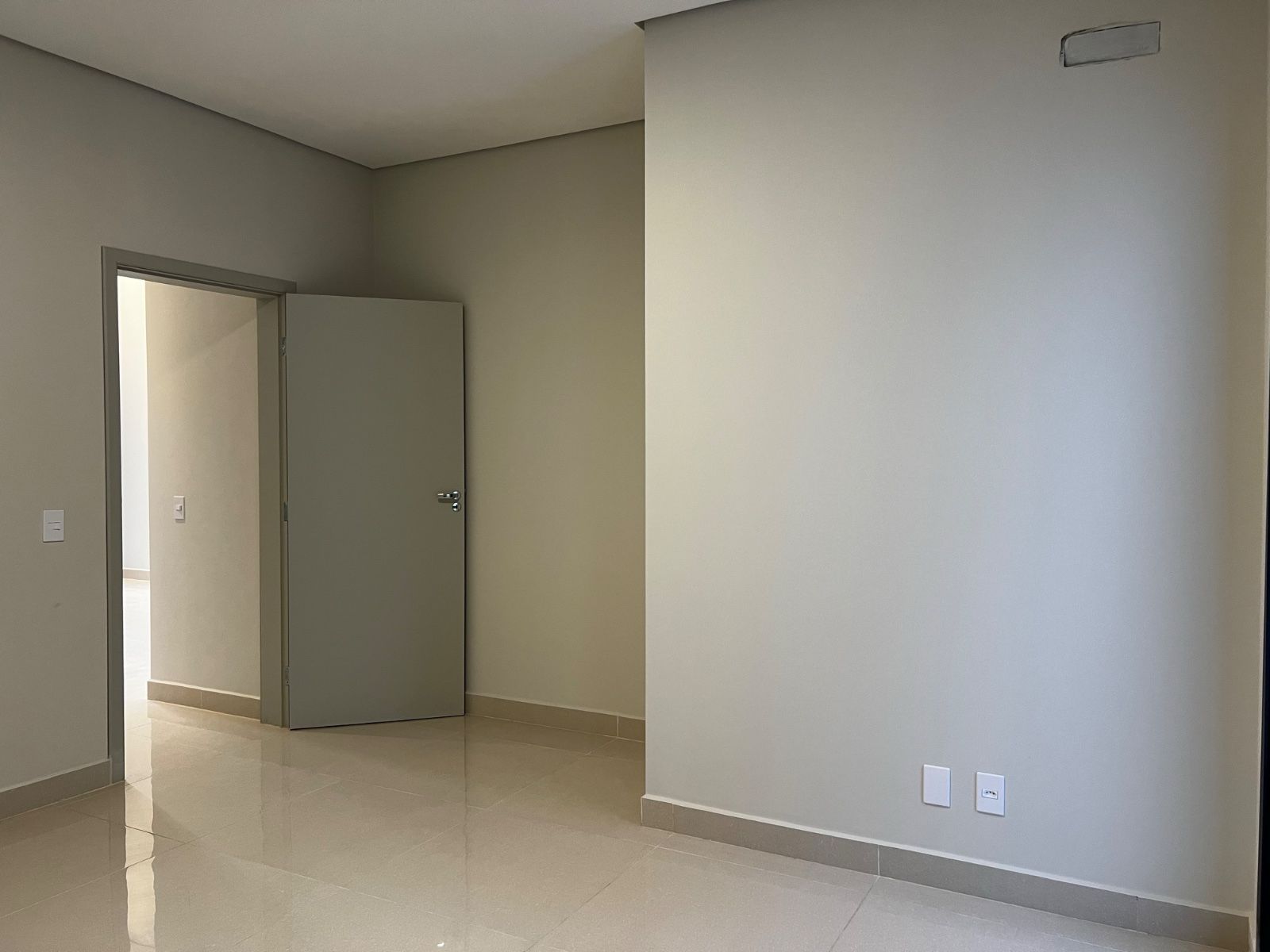 Imagem Casa com 3 Quartos à Venda, 105 m² em Jardim Residencial Villagio Ipanema I - Sorocaba Imagem Casa com 3 Quartos à Venda, 105 m² em Jardim Residencial Villagio Ipanema I - Sorocaba