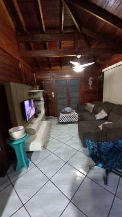 Imagem Casa com 2 Quartos à Venda, 130 m² em Centro - Balneário Camboriú
