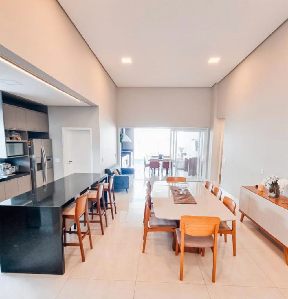 Imagem Casa de Condomínio com 3 Quartos à Venda, 270 m²em Medeiros - Jundiaí