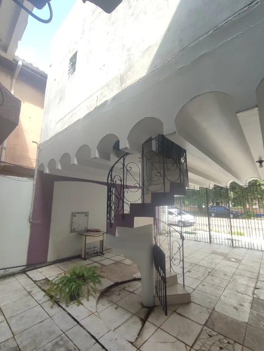 Imagem Casa com 4 Quartos para Alugar, 372 m²em Telégrafo - Belém Imagem Casa com 4 Quartos para Alugar, 372 m²em Telégrafo - Belém