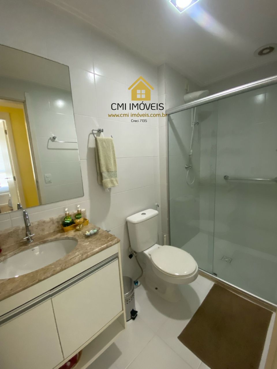 Imagem Apartamento com 2 Quartos à Venda, 64 m² em Imbuí - Salvador