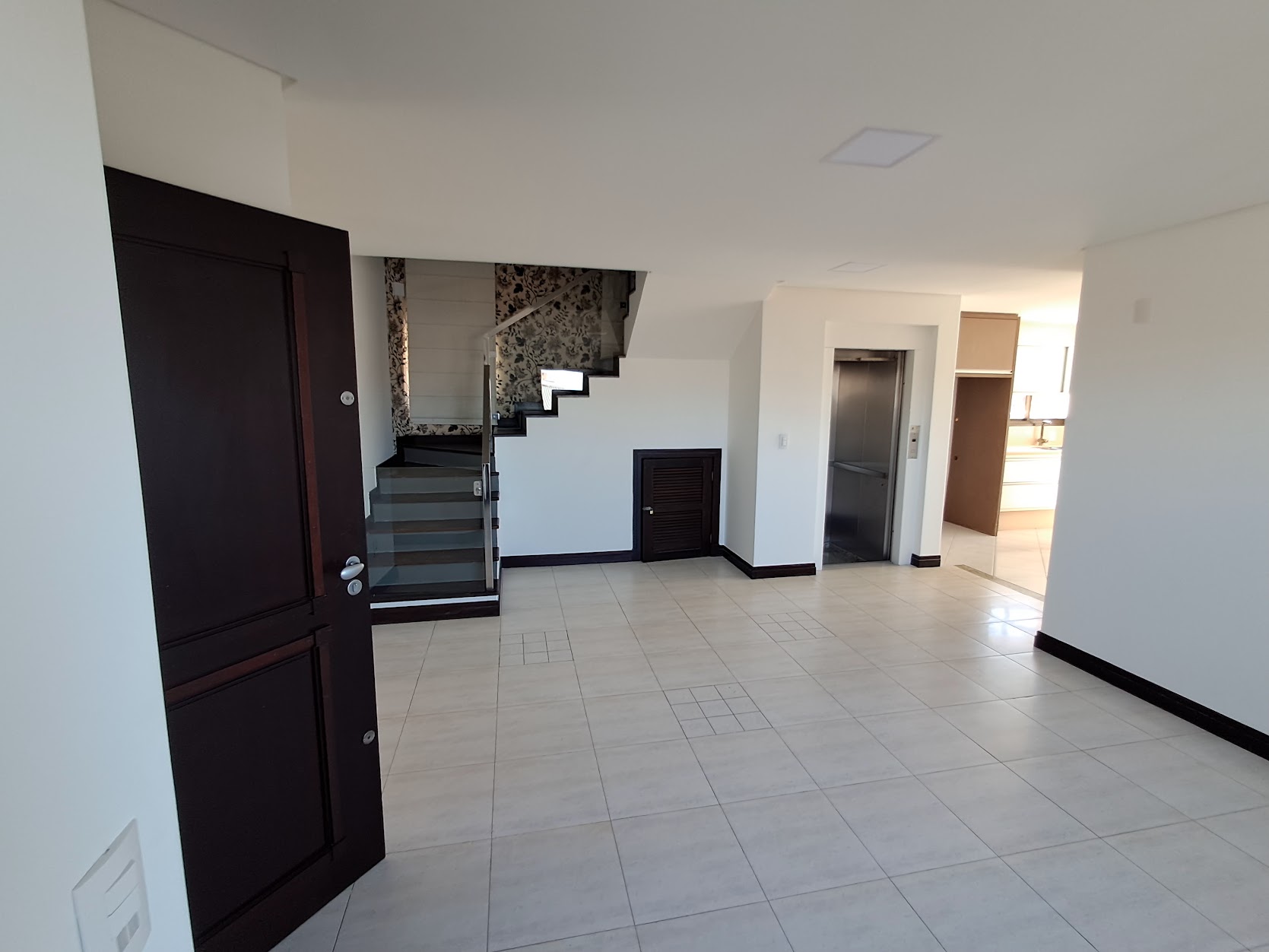 Imagem Apartamento com 3 Quartos à Venda, 487 m²em Centro - Criciúma Imagem Apartamento com 3 Quartos à Venda, 487 m²em Centro - Criciúma