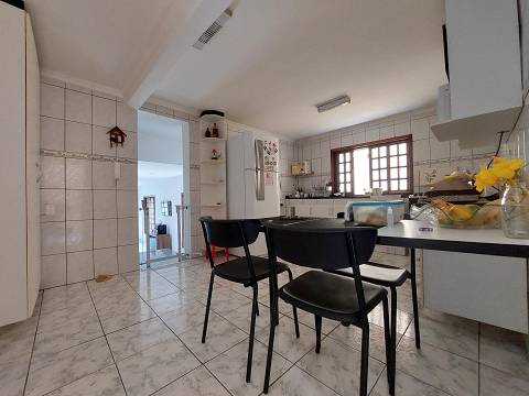 Imagem Casa de Condomínio com 4 Quartos à Venda, 284 m²em Campo Grande - Rio de Janeiro Imagem Casa de Condomínio com 4 Quartos à Venda, 284 m²em Campo Grande - Rio de Janeiro