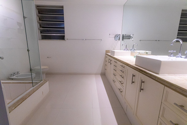 Imagem Apartamento com 4 Quartos à Venda, 525 m² em Flamengo - Rio de Janeiro Imagem Apartamento com 4 Quartos à Venda, 525 m² em Flamengo - Rio de Janeiro