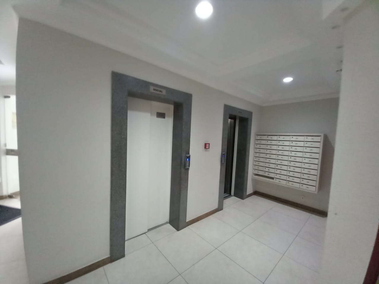 Imagem Apartamento com 2 Quartos à Venda, 57 m²em Itacorubi - Florianópolis