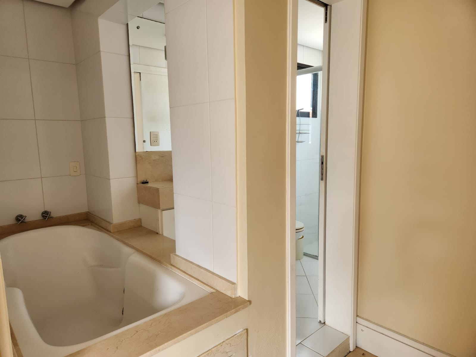 Imagem Apartamento com 3 Quartos à Venda, 88 m²em Trindade - Florianópolis Imagem Apartamento com 3 Quartos à Venda, 88 m²em Trindade - Florianópolis