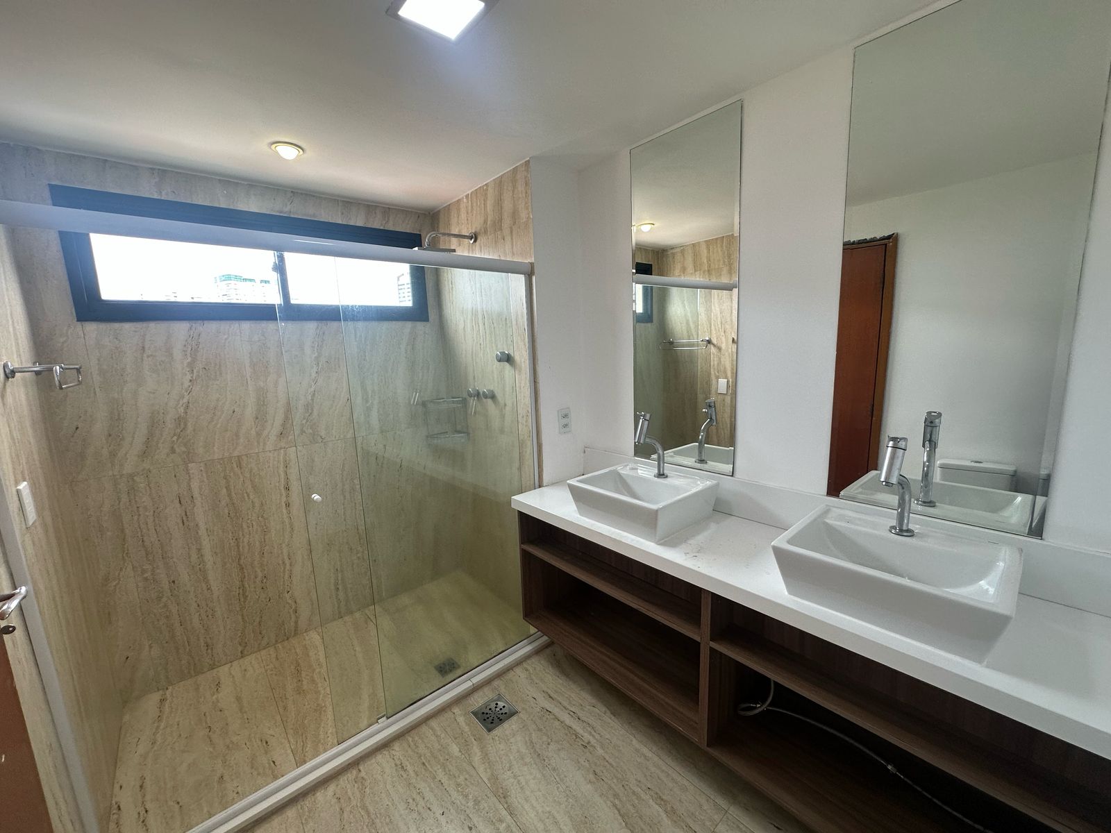 Imagem Apartamento com 4 Quartos para Alugar, 230 m² em Nossa Senhora das Graças - Manaus Imagem Apartamento com 4 Quartos para Alugar, 230 m² em Nossa Senhora das Graças - Manaus