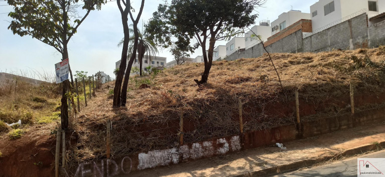 Imagem Terreno à Venda, 2.162 m² em Chácaras Cotia - Contagem