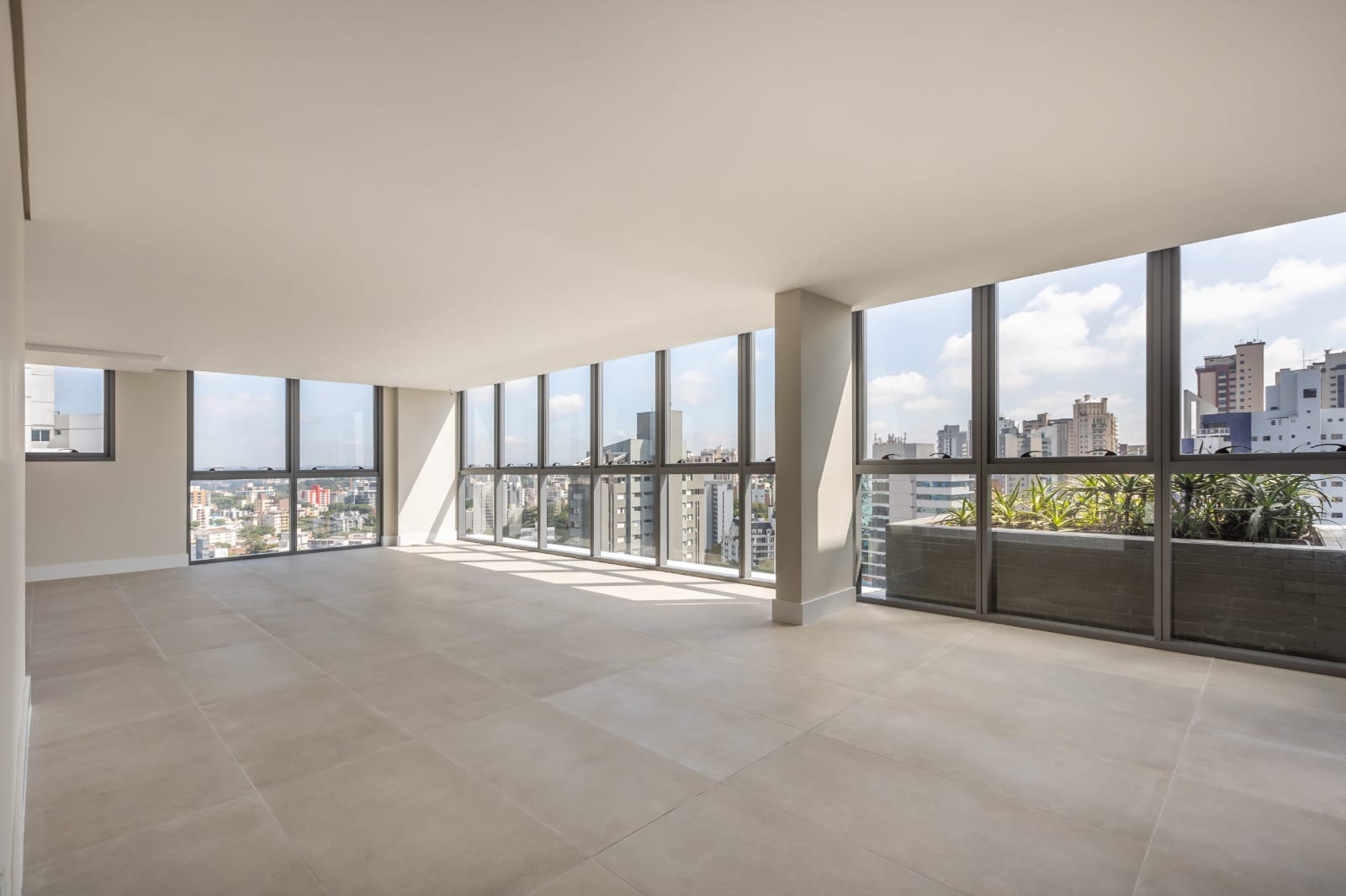 Imagem Cobertura com 3 Quartos à Venda, 236 m²em Juvevê - Curitiba