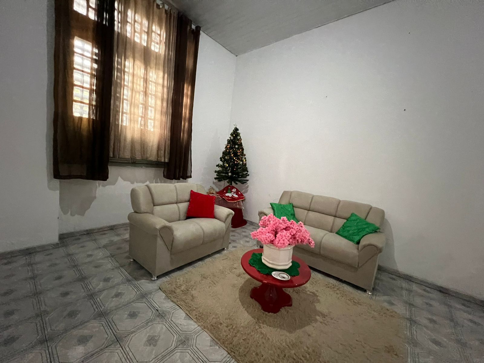 Imagem Casa com 8 Quartos à Venda, 420 m²em Batista Campos - Belém Imagem Casa com 8 Quartos à Venda, 420 m²em Batista Campos - Belém