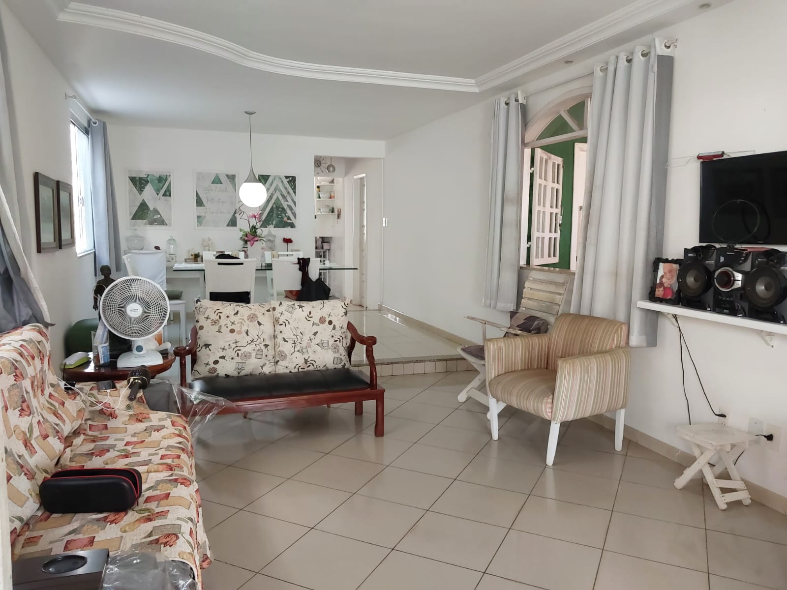 Imagem Casa de Condomínio com 4 Quartos à Venda, 250 m²em Jardim Placaford - Salvador
