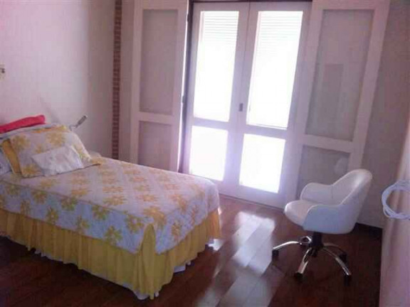 Imagem Casa com 3 Quartos à Venda, 250 m² em Primeira Linha - Criciúma Imagem Casa com 3 Quartos à Venda, 250 m² em Primeira Linha - Criciúma
