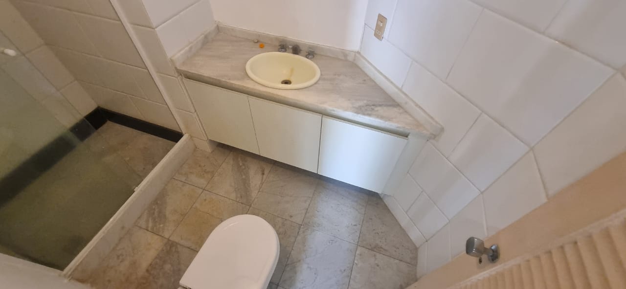 Imagem Apartamento com 1 Quarto à Venda, 50 m²em Copacabana - Rio de Janeiro