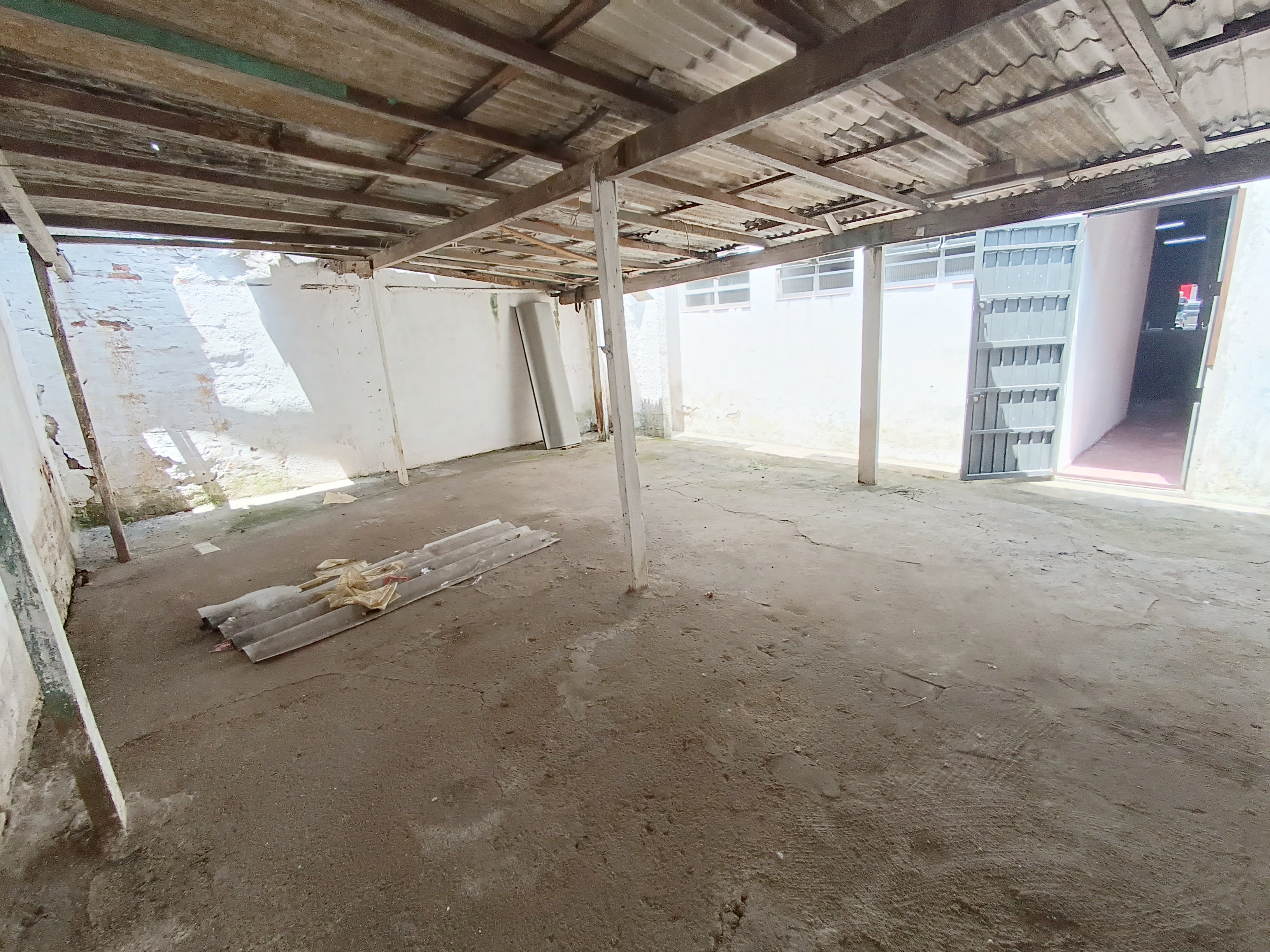 Imagem Galpão à Venda ou Locação, 255 m² em Estuário - Santos Imagem Galpão à Venda ou Locação, 255 m² em Estuário - Santos
