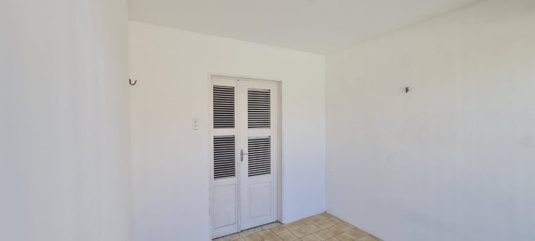 Imagem Casa com 4 Quartos à Venda, 170 m² em Dionisio Torres - Fortaleza Imagem Casa com 4 Quartos à Venda, 170 m² em Dionisio Torres - Fortaleza
