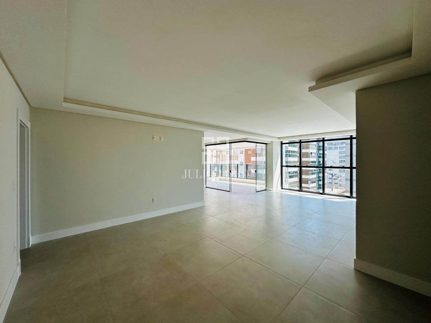 Imagem Apartamento com 4 Quartos à Venda, 181 m² em Meia Praia - Itapema