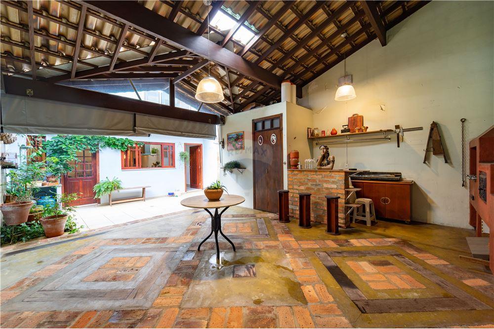 Imagem Casa com 2 Quartos à Venda, 171 m²em Vila Municipal - Jundiaí