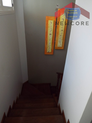 Imagem Casa com 4 Quartos à Venda, 315 m² em Centro - Pelotas