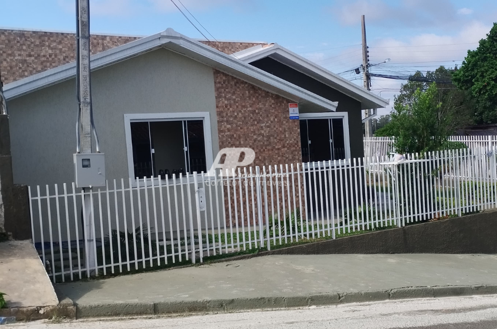 Imagem Casa com 5 Quartos à Venda, 214 m²em Contorno - Ponta Grossa Imagem Casa com 5 Quartos à Venda, 214 m²em Contorno - Ponta Grossa